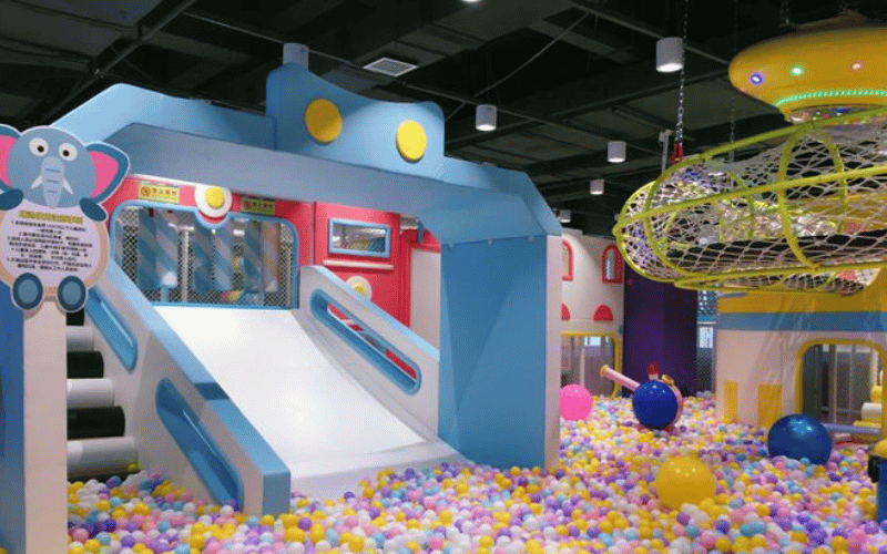 Plan a Children's Playground in a Mall