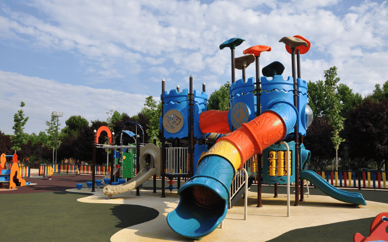 choose children's playground equipment