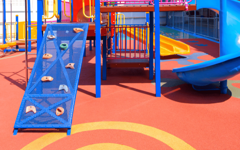 Selecting Outdoor Playground Surfacing
