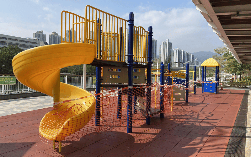 Playgrounds That Meet Safety Standards and Are Well-Maintained
