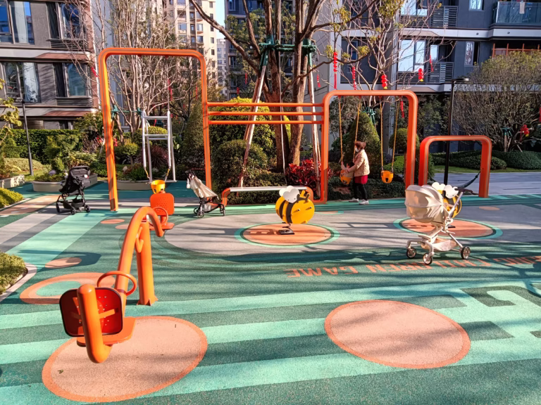 Modern Community Parent Child Playground